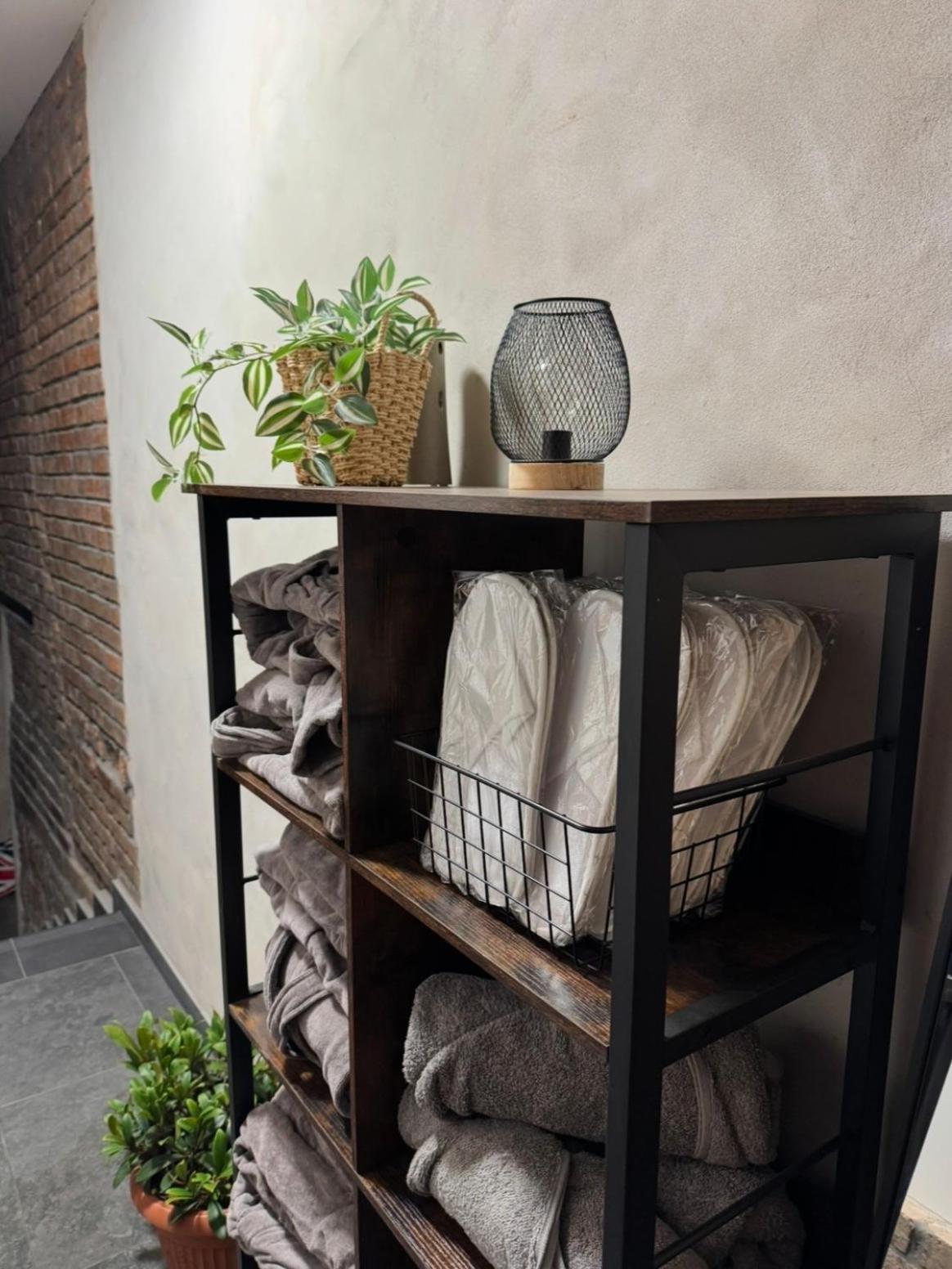 Dawna Mleczarnia Loft Apartment